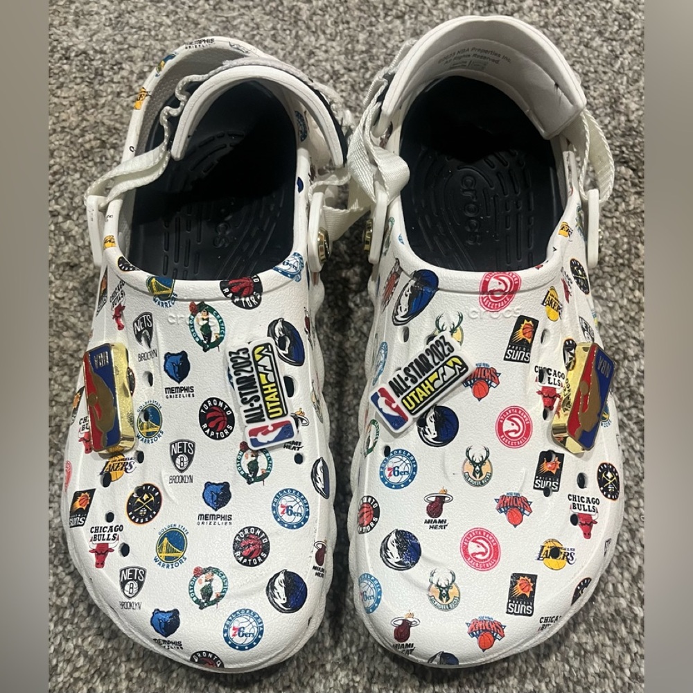 CROCS White NBA Logo Mules 🏀